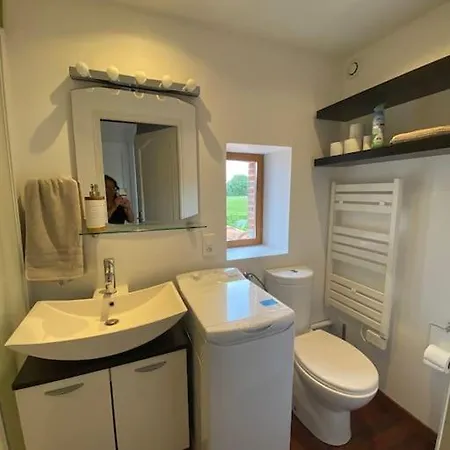 Chez Pascal Sissi -au Coeur De Vignes, Parking Free Apartment Chateauthebaud
