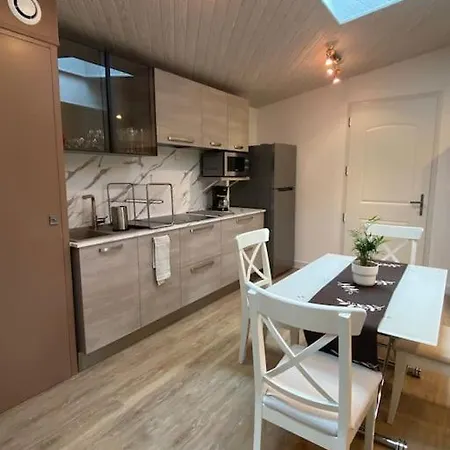 Apartment Chez Pascal Sissi -au Coeur De Vignes, Parking Free